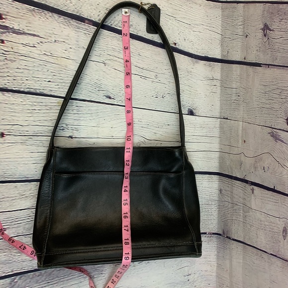 🎉Moving Sale! Coach vintage leather shoulder bag - Picture 7 of 8